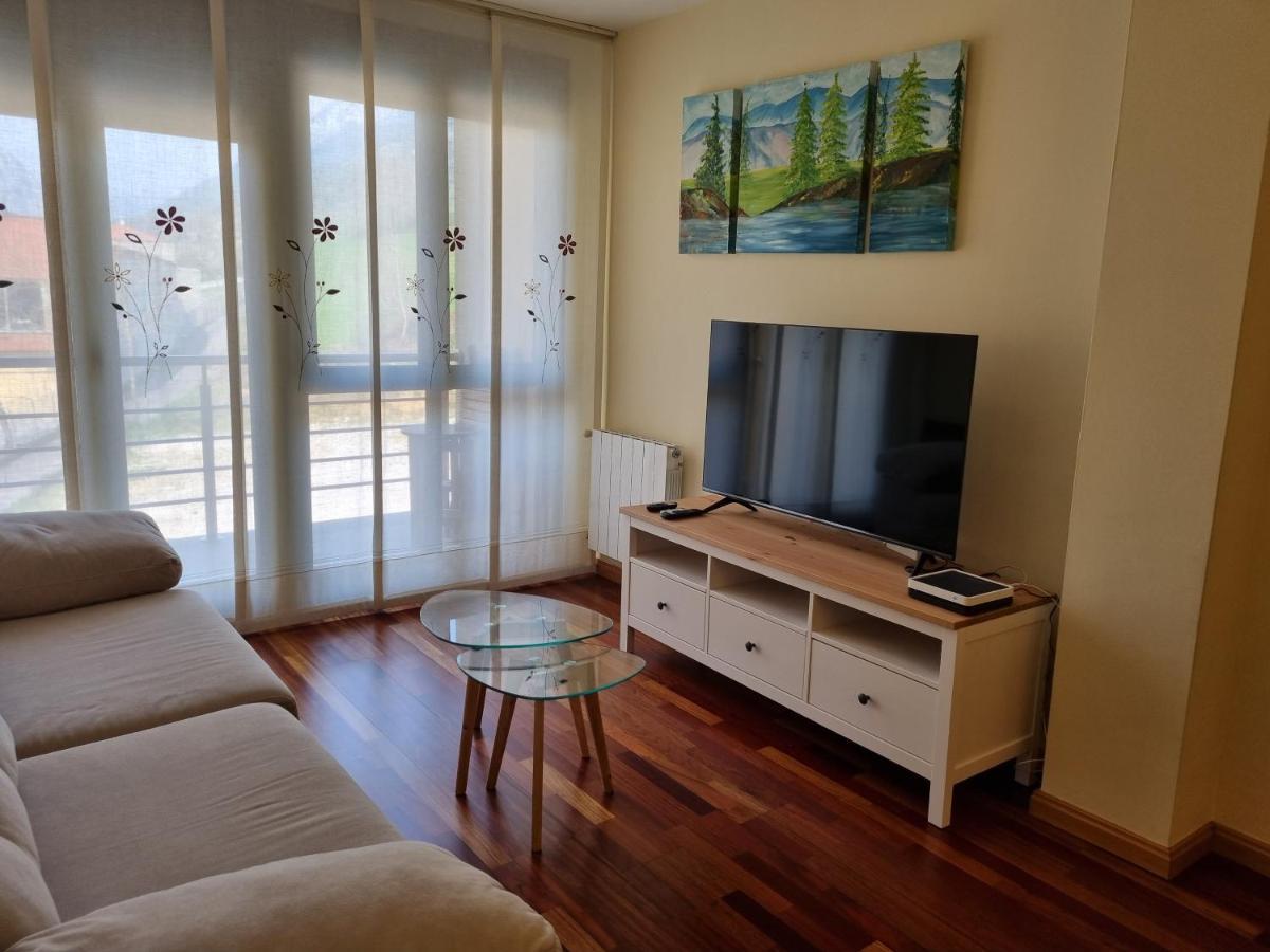 24A01 Apartamento Cabrales Appartement Arenas De Cabrales Buitenkant foto